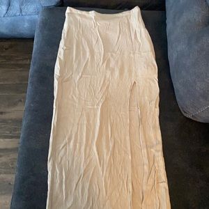 TAN MAXI SKIRT W/ SLIT